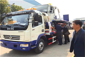 海宁汽车道路救援拖车价格